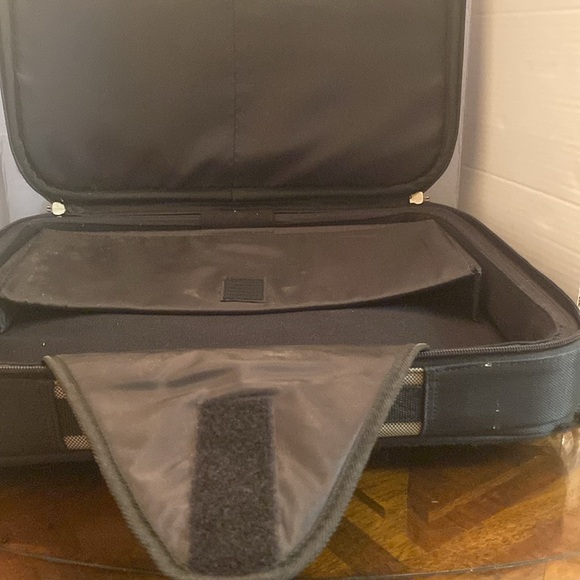 DELL LABTOP CARRYING CASE - Picture 5 of 7